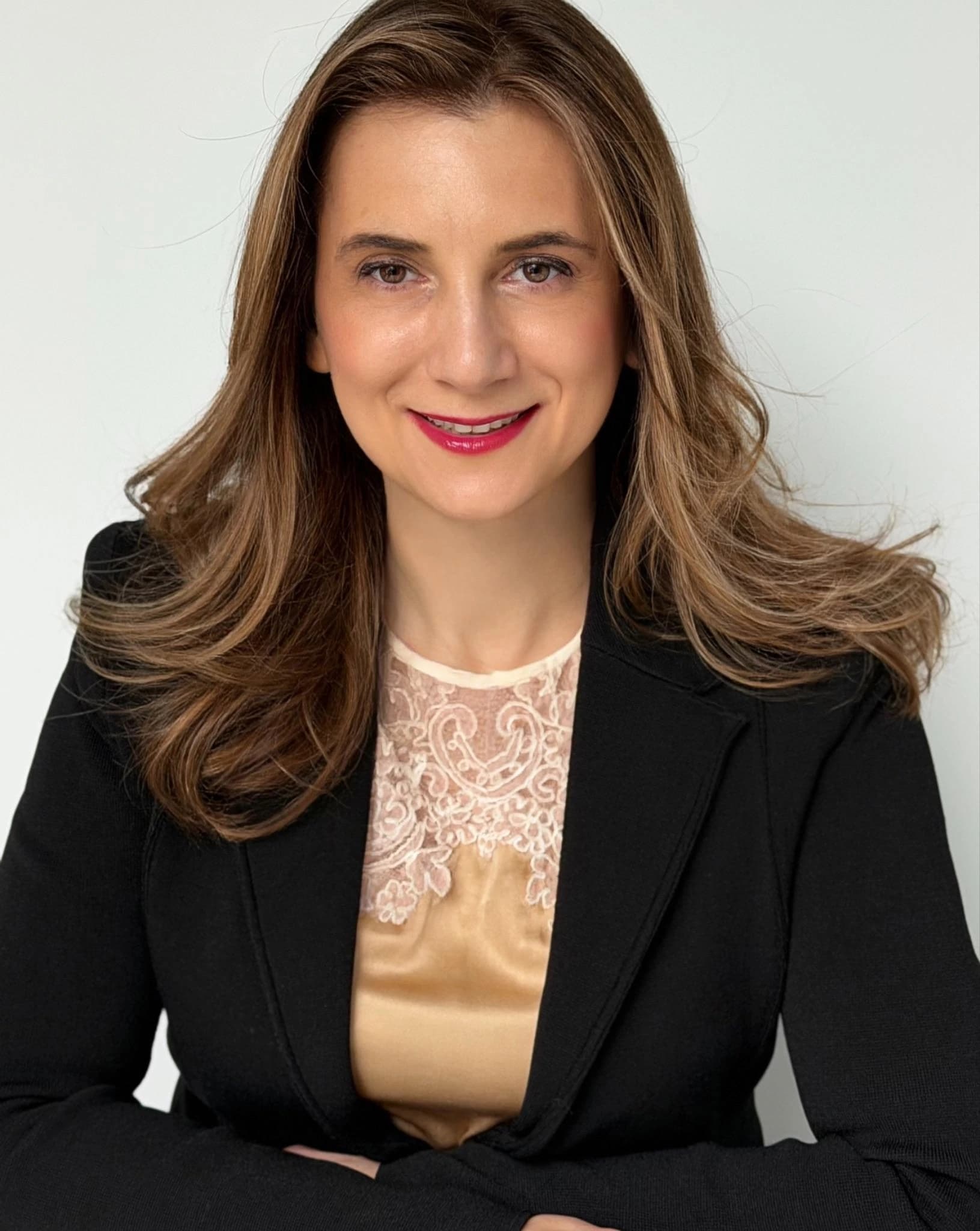 Eliza Prendzov - President