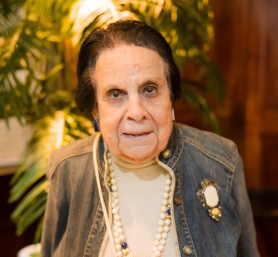 Dame Gloria Starr Kins